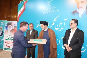 بهبود حسین زاده بخشدار بخش کندوان 