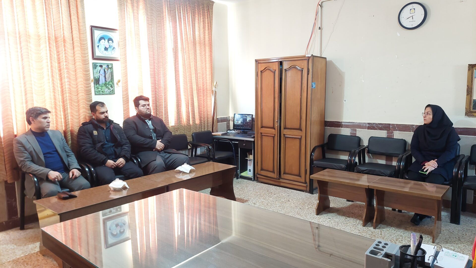 هنرستان سپیده کاشانی آونلیق